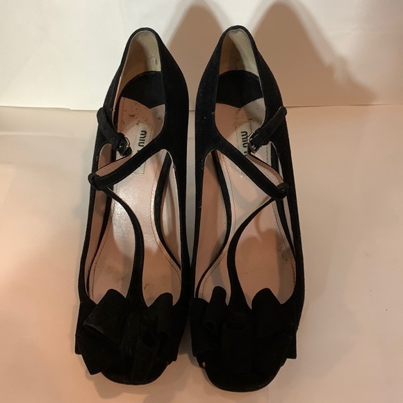 MiuMiu Black Suede Bow T-Strap Ankle Strap Sandals - Picture 1 of 9